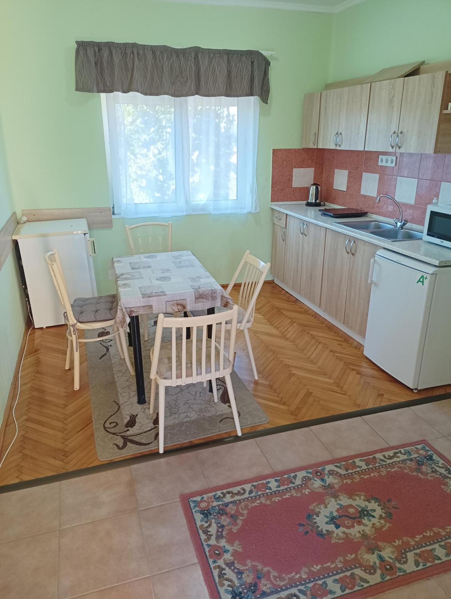 Bandi Vendeghaz Apartment Verpelet ภายนอก รูปภาพ