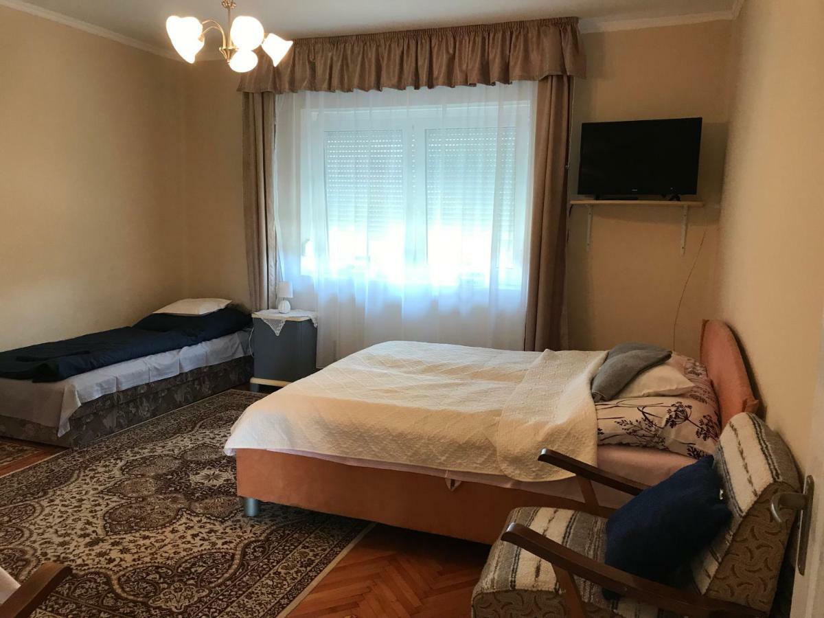 Bandi Vendeghaz Apartment Verpelet ภายนอก รูปภาพ